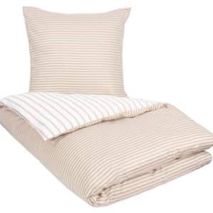 Stribet sengetøj 140x220 cm - Narrow lines sandfarvet sengetøj - Dobbeltsidet sengesæt - By Night